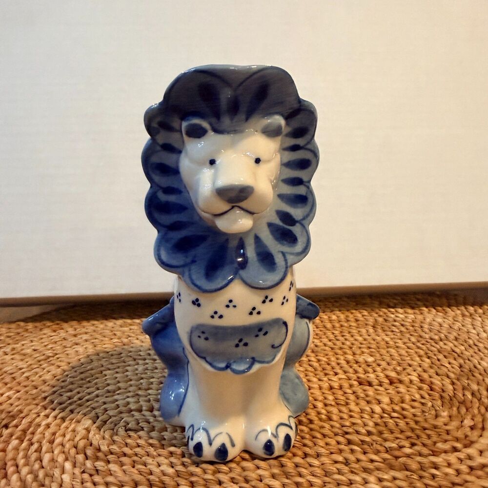 Vintage Russian/USSR ''GZHEL'' Blue & White Porcelain Lion Pitcher/Creamer